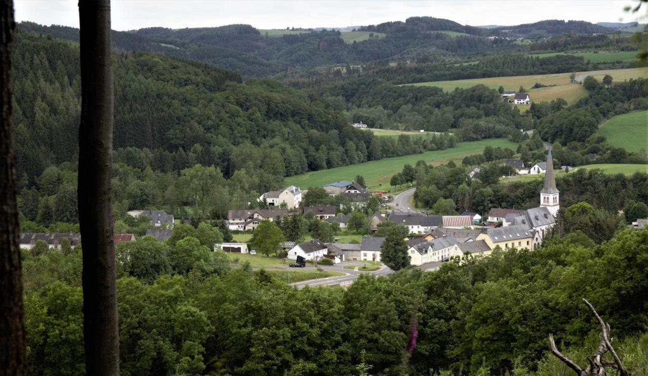 Restaurant - Pension Im Pfenn Irrhausen エクステリア 写真